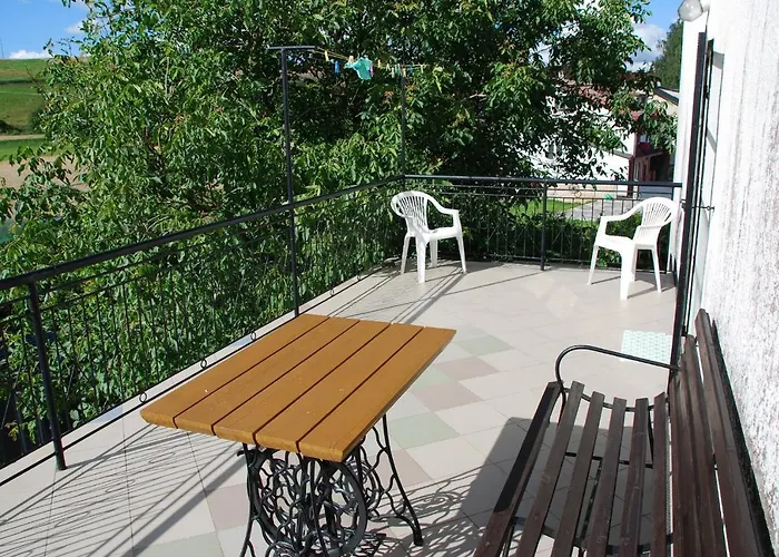 Goscinne U Jasia I Malgosi W Chmielnie Na Kaszubach *